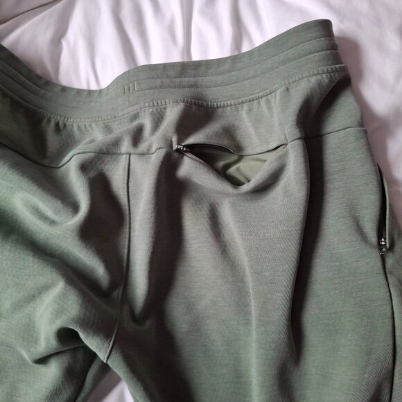 Men's Lululemon Joggers - Picture 4 of 7